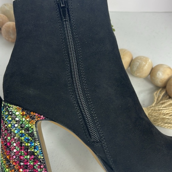 Betsey Johnson Women's Raylan Booties Sz-6 NIB - Picture 4 of 12